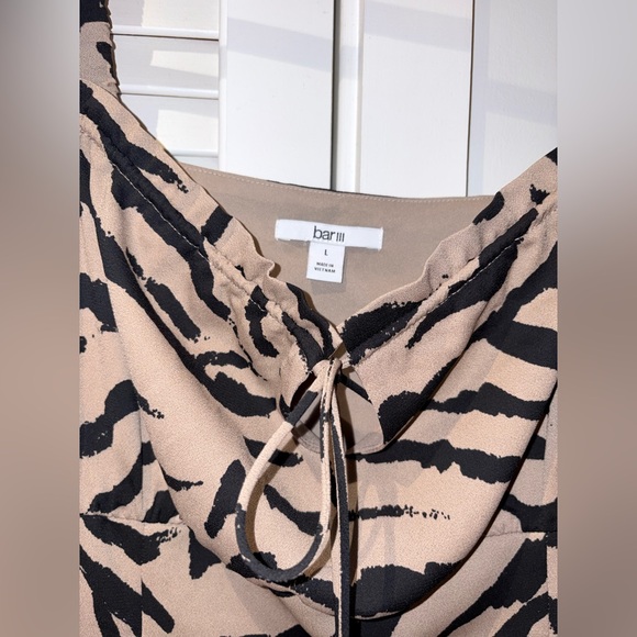 🤎New without tag🖤Bar III Animal Print Dress in Black and Tan - Picture 3 of 4